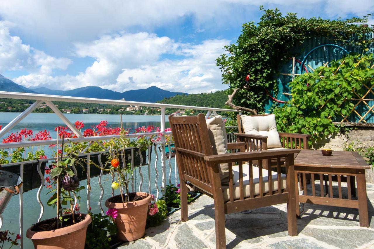 B&B In Riva Al Lago Авильяна Экстерьер фото