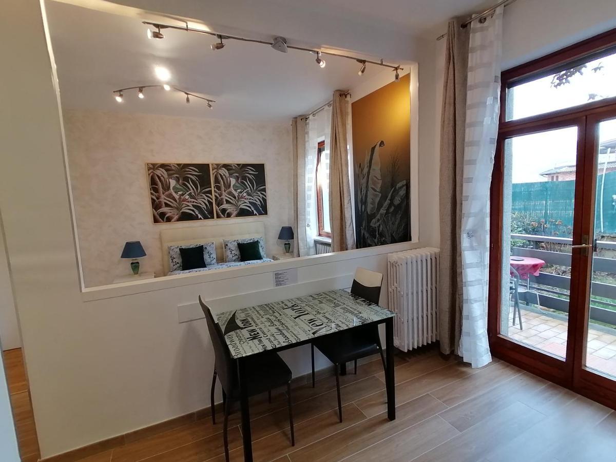 B&B In Riva Al Lago Авильяна Экстерьер фото